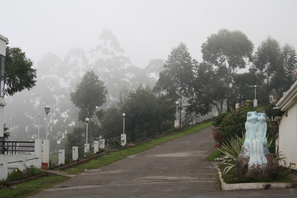 Ayur County Resort Chinnakanal Exterior foto