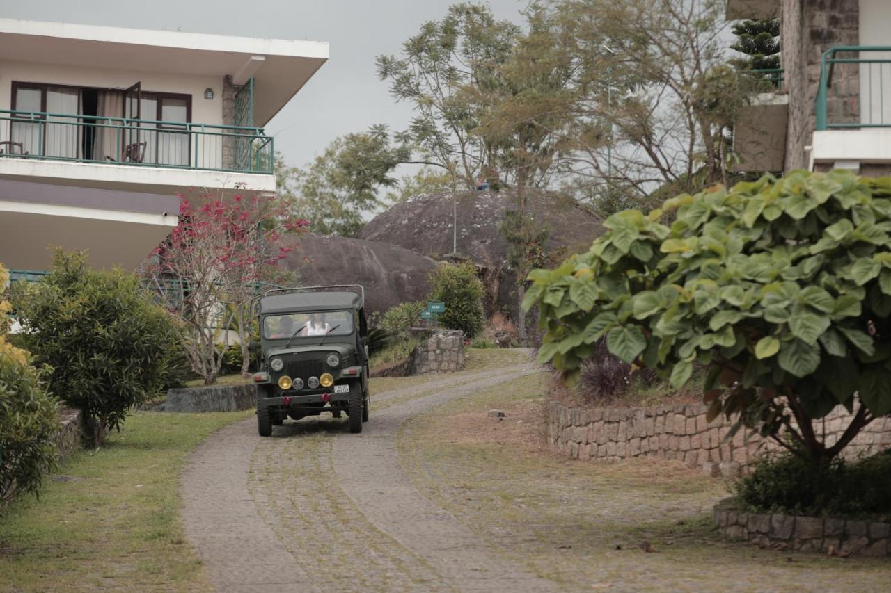 Ayur County Resort Chinnakanal Exterior foto