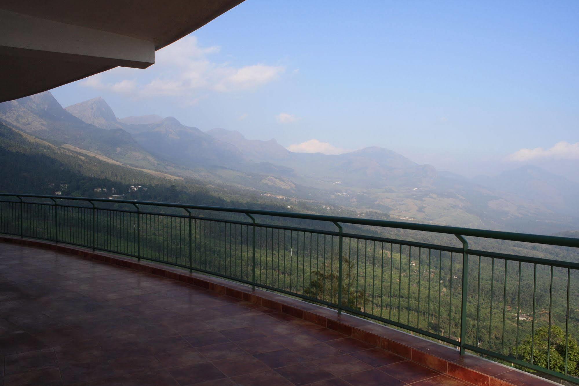 Ayur County Resort Chinnakanal Exterior foto